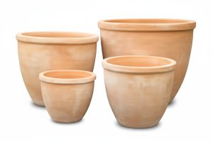 The Terracotta Rim Egg Traditional (SET OF 4) features four pots of different sizes, arranged together against a white background to highlight their classic, traditional design.